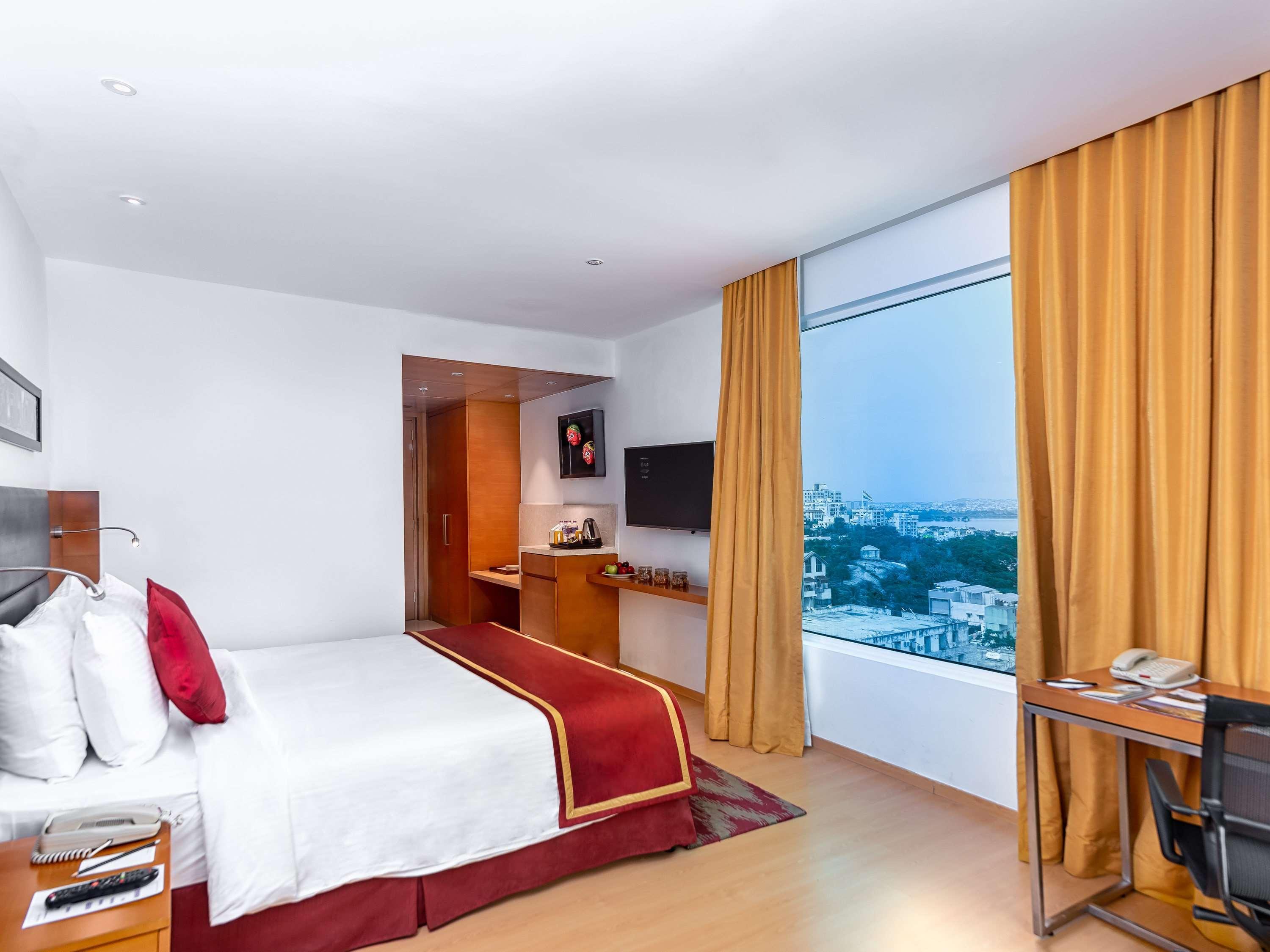 Mercure Kcp Banjara Hills, An Accor Hotel 5*
